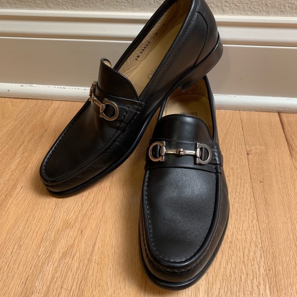 Salvatore Ferragamo Loafers size 8 D